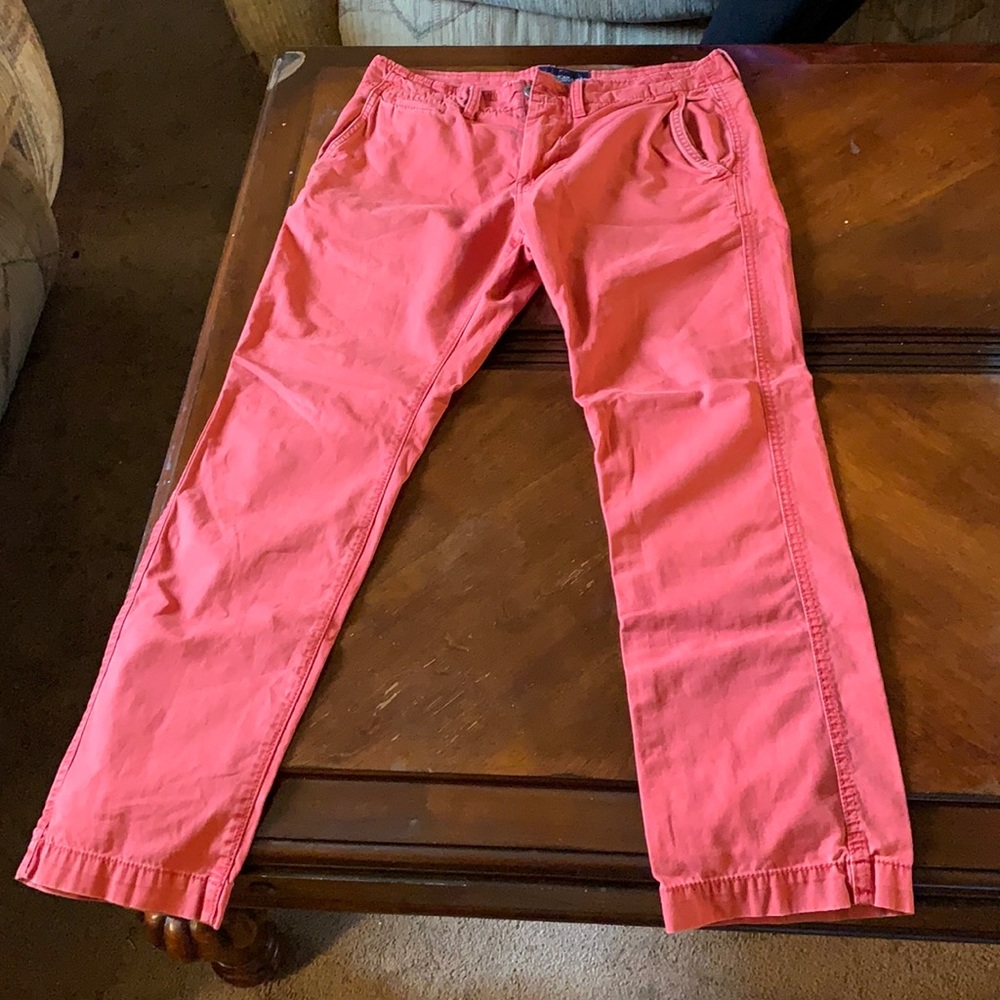 Men’s American Eagle 30/30 slim khakis